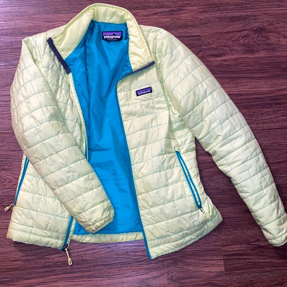 Patagonia Jackets & Blazers - Patagonia zip up jacket!